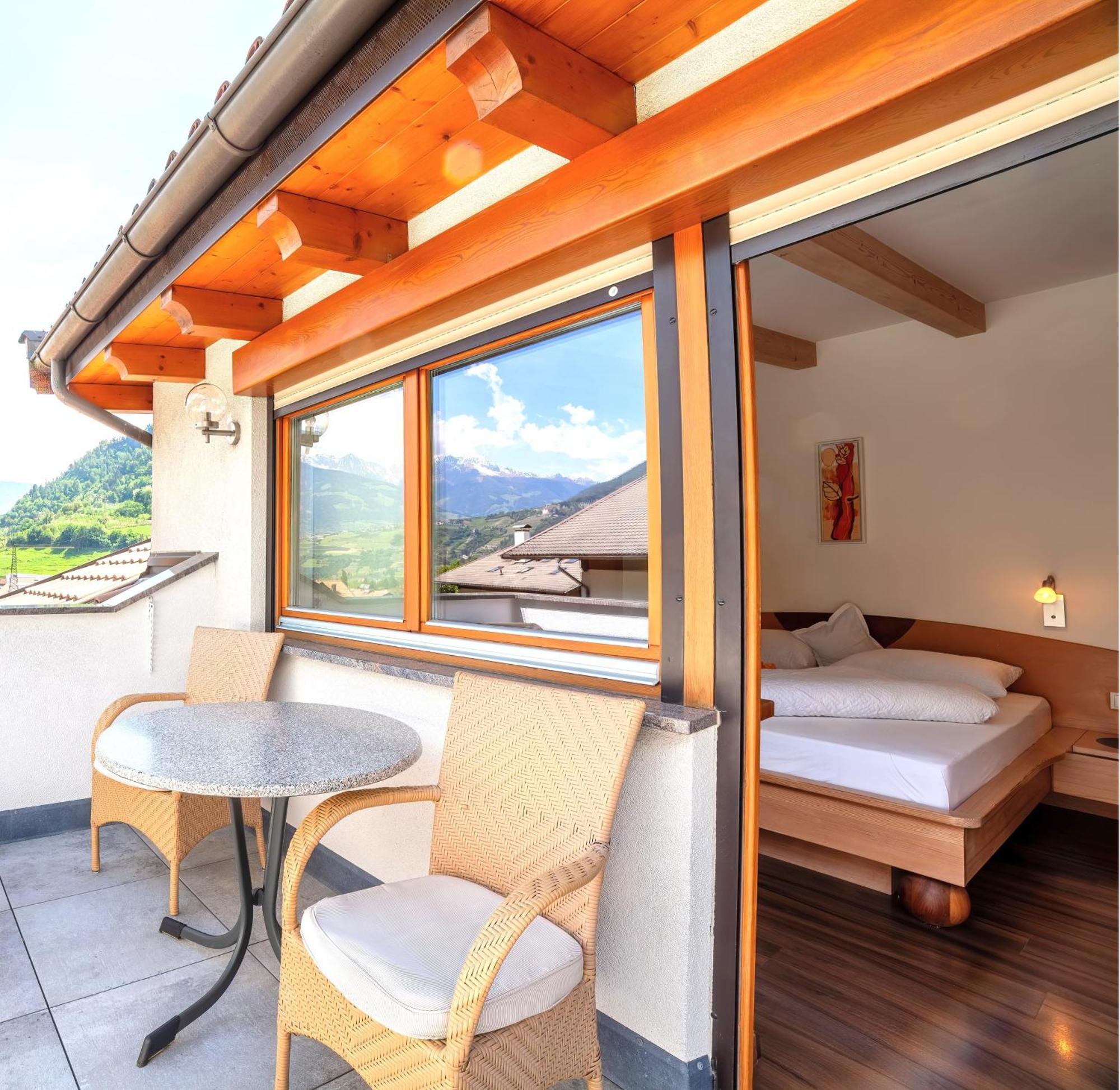 Appartementhaus Tratter Lagundo Bagian luar foto